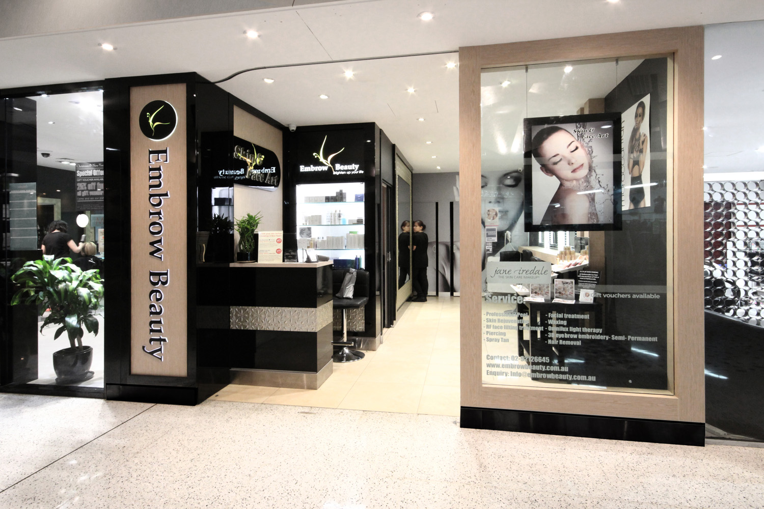 Basalt_Studio_Interior_Design_Designer_Architecture_Sydney_Mirvac_Harbourside_Retail_Beauty_Salon_Embrow