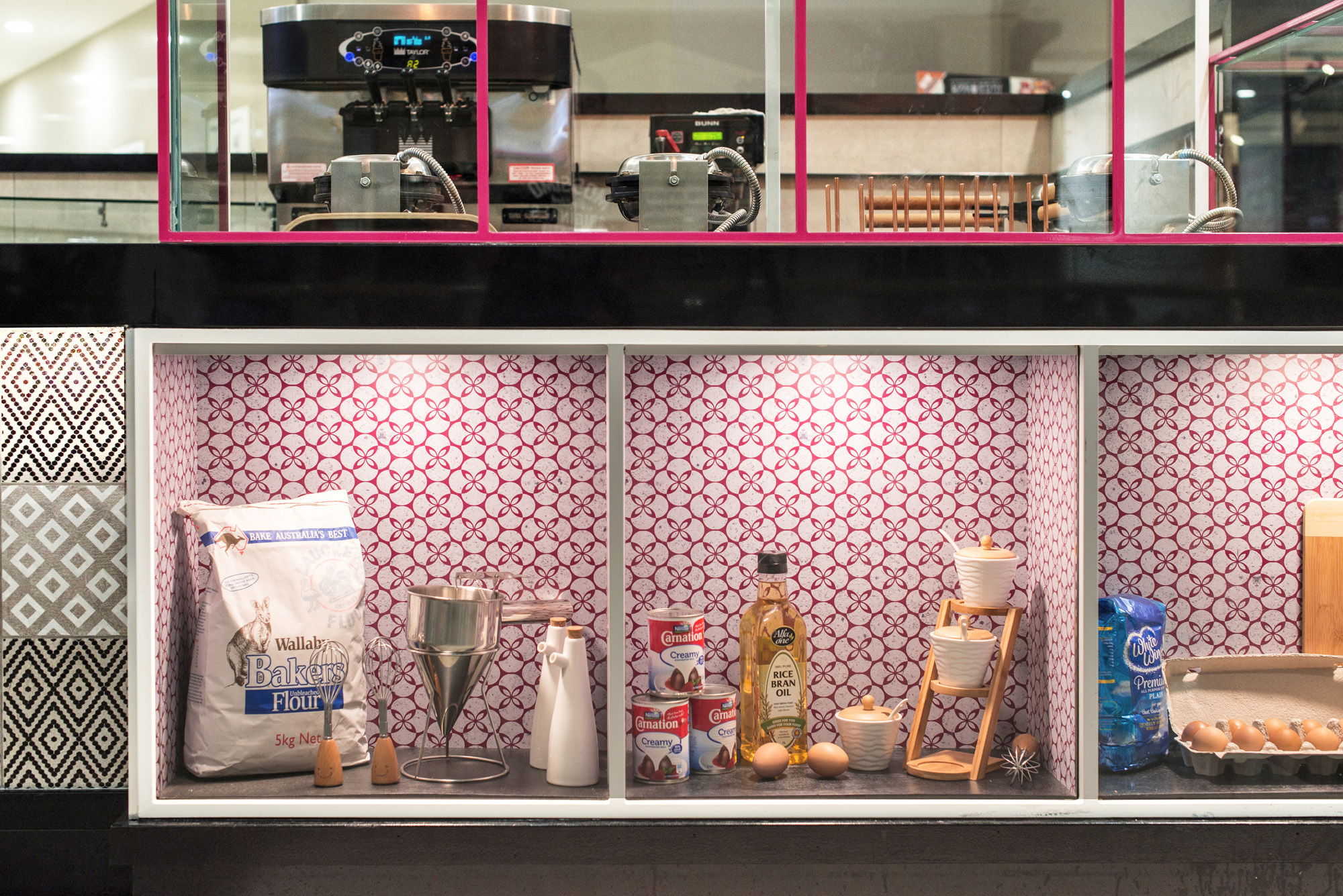 Basalt_Studio_Interior_Design_Architecture_Sydney_Retail_Shop_Food_Eggette_Waffle_Bar_Kiosk_Rhodes12